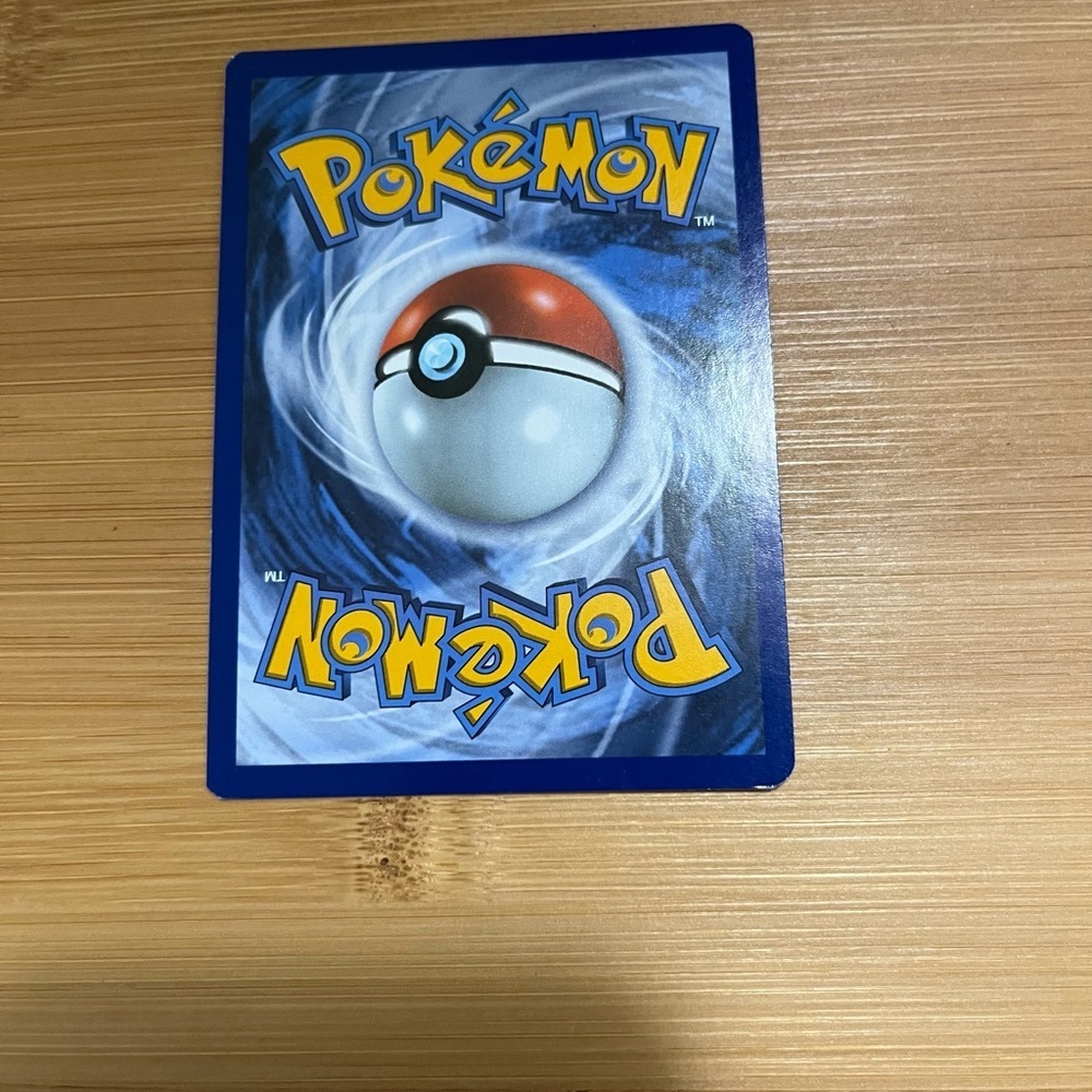 Geodude Pokémon Card TCG 2021 - Picture 6 of 9